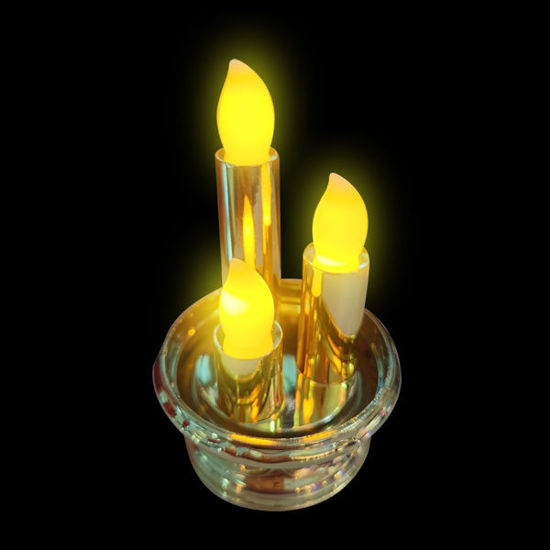 Picture of Three Candle Lamp