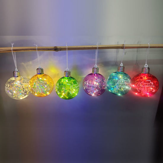 Picture of Xmas Ball with Garland and Light