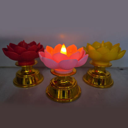 Picture of Lotus Candle W/Gold Stand